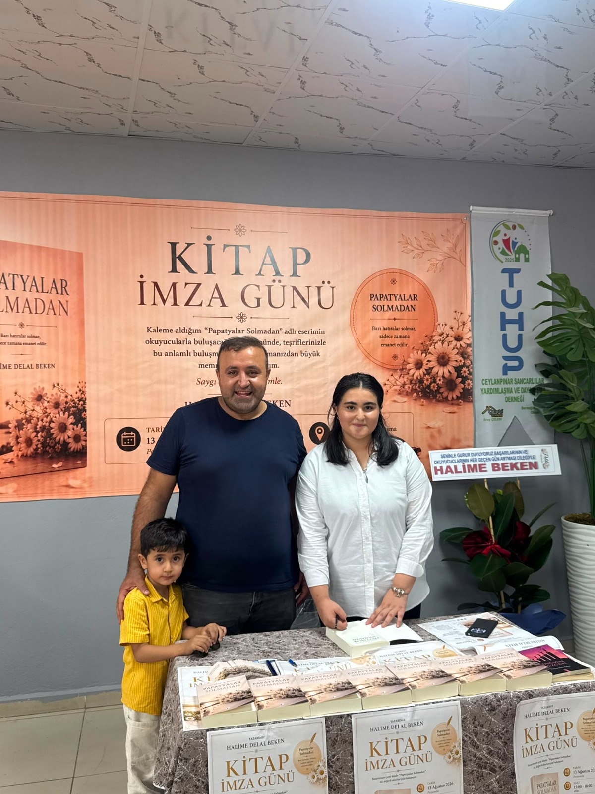 14 Yaşındaki Öğrenci İkinci Kitabını Yazdı