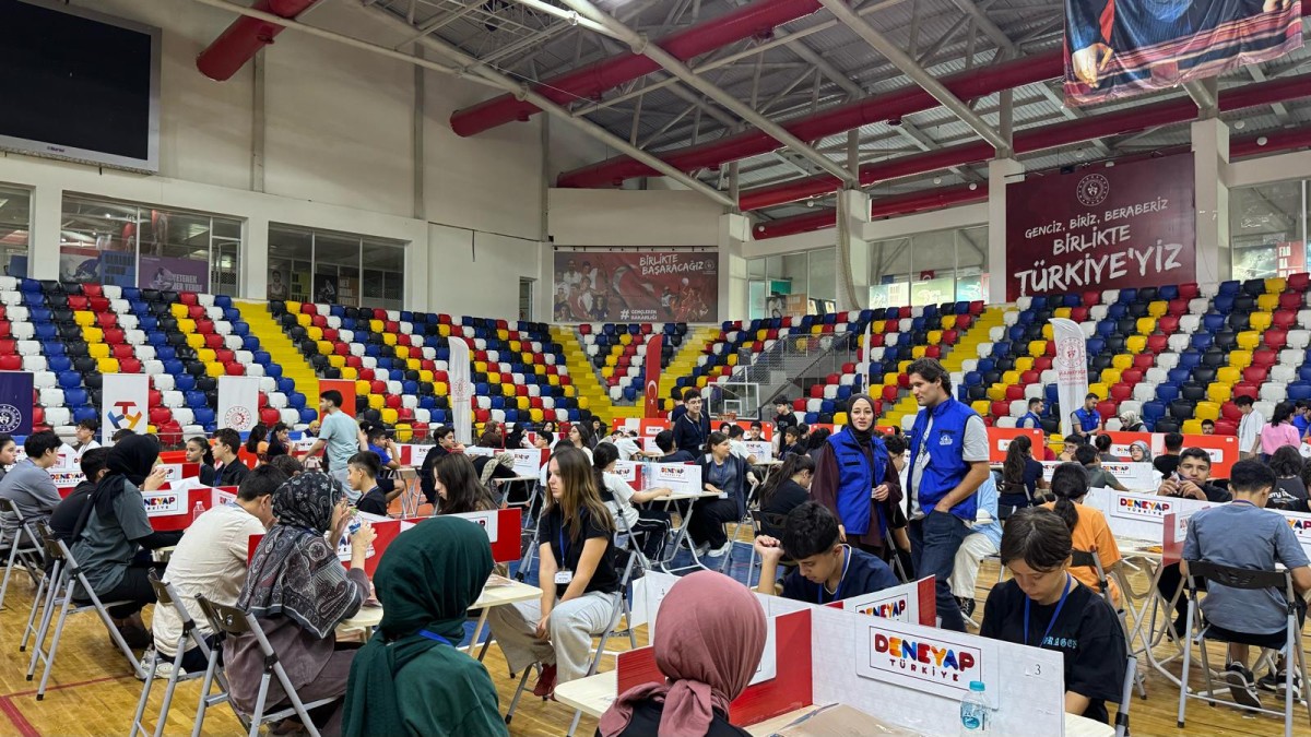 Deneyap Sınavında Gençlerin Teknoloji Heyecanı