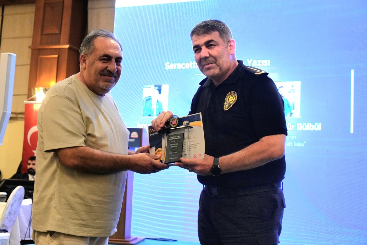 Toplumun Vicdanı Erzurum'da Ödüllendirildi: Celil Kocataş'a