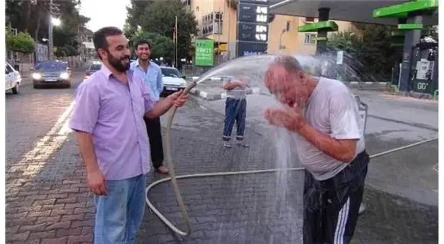 Ceylanpınar'da Sıcaklar Hayatı Durdurdu