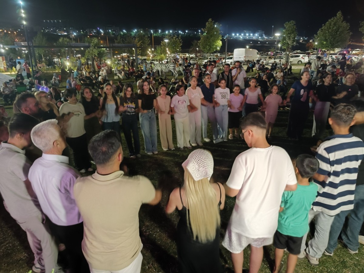 Adıyaman Belediyesi Yaz Konserleri Yoğun Katılımla Şölene Dönüşüyor