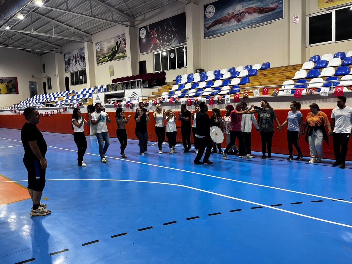Adıyaman Belediyesi’nden Yetişkinlere Ücretsiz Halk Oyunları Kursu